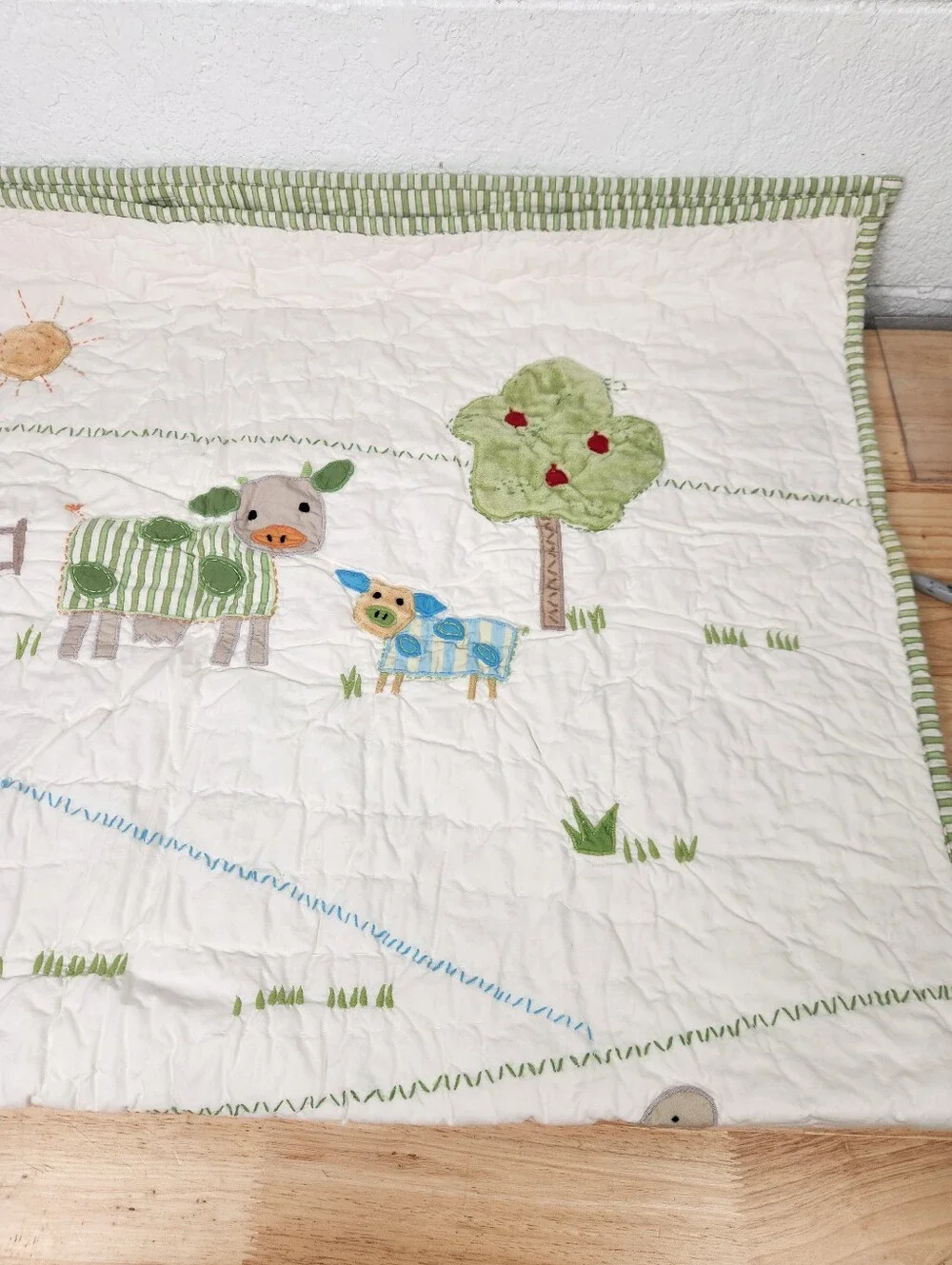 Pottery Barn Kids Farmyard Friends Crib/ Toddler Quilt 50x36 NOS Animals Farm